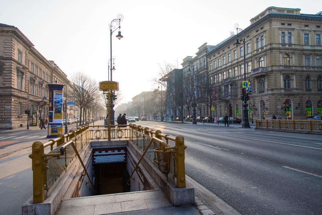 Home, Far Away From Home Budapest Exterior photo
