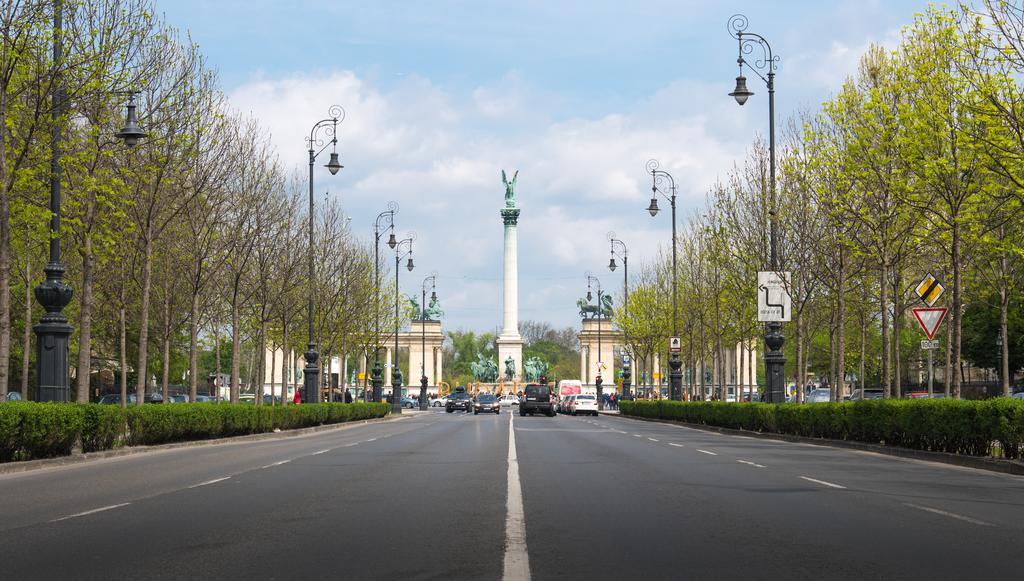 Home, Far Away From Home Budapest Exterior photo